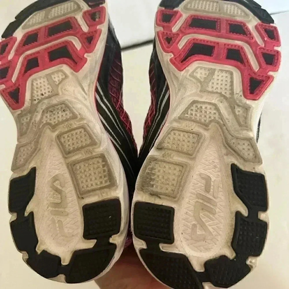 FILA Cool Max Sneaker Size 8 - Picture 7 of 8